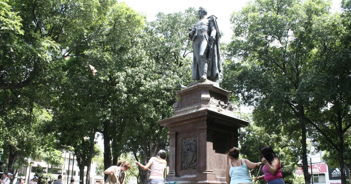 REVISTA AL DIA Cúcuta, Colombia RECUPERACIÓN DEL PARQUE SANTANDER