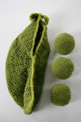 Crochet Pea Pod