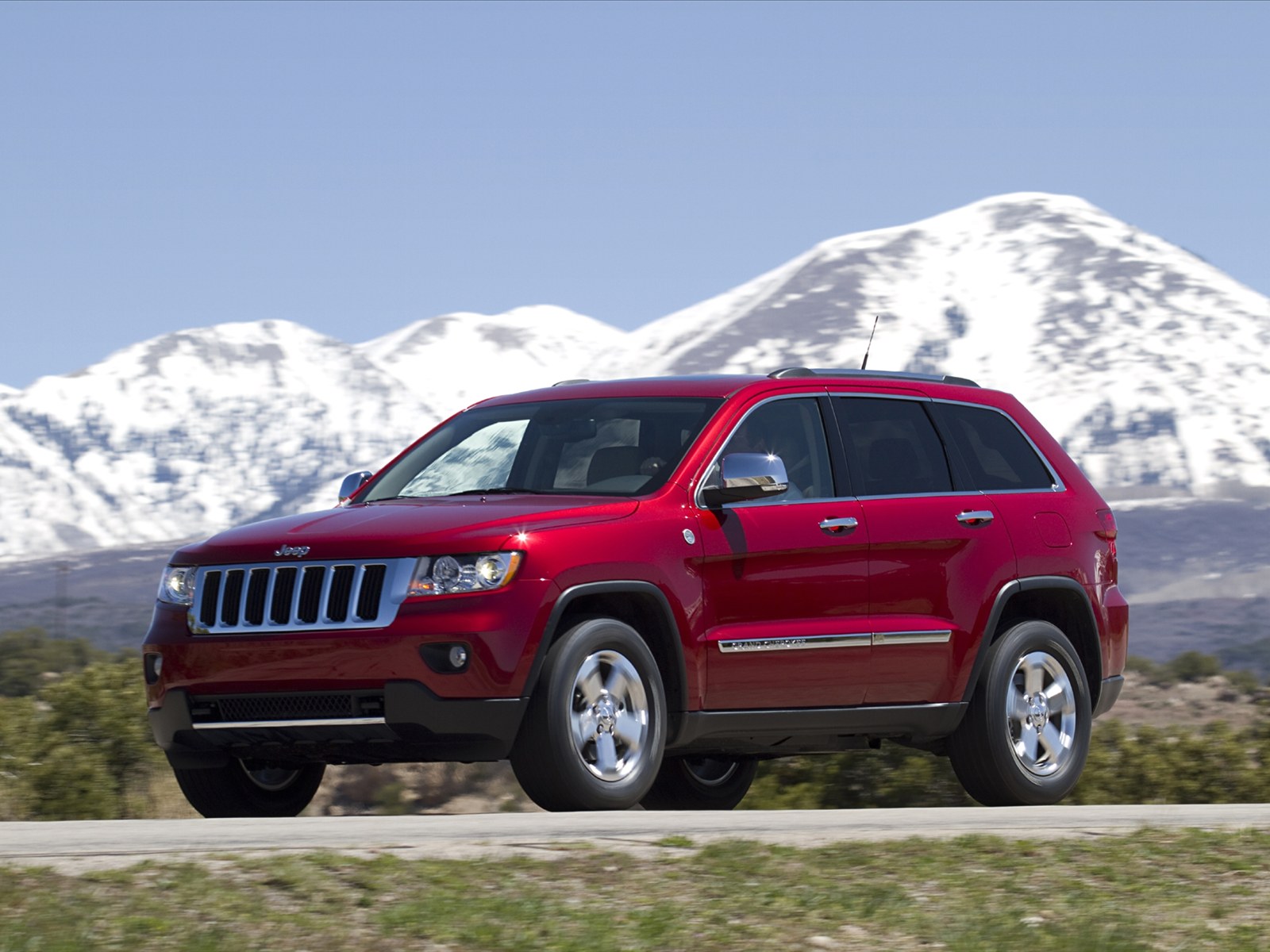 http://2.bp.blogspot.com/_L7TBxp3i-_I/TSWcNkVA2wI/AAAAAAAABBE/b-vD67AGsZk/s1600/Jeep-Grand-Cherokee-2011-08.jpg