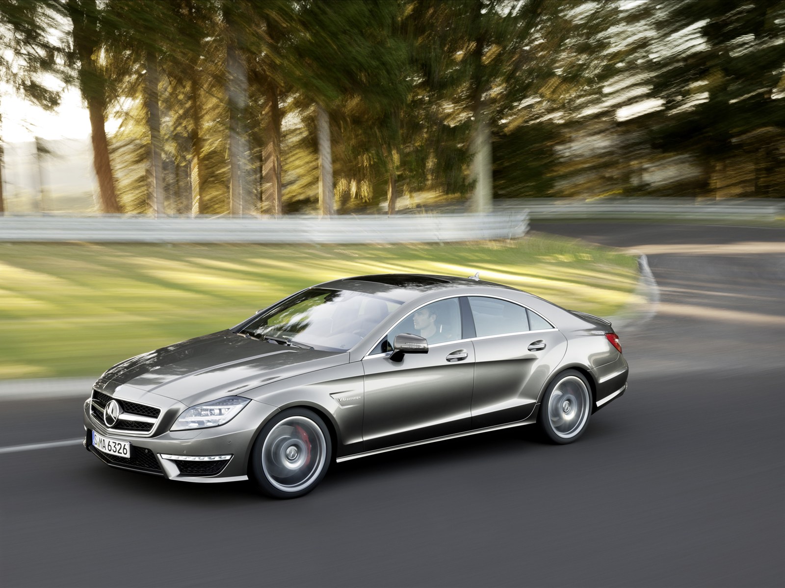 http://2.bp.blogspot.com/_L7TBxp3i-_I/TSwxCVy-v2I/AAAAAAAABG8/JzKX2jJPyVw/s1600/Mercedes-Benz-CLS63-AMG-2012-wallpaper.jpg