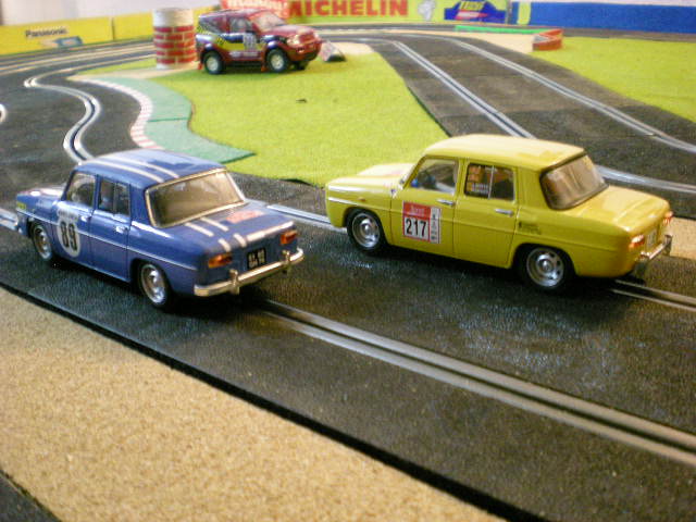 renault 8 scalextric