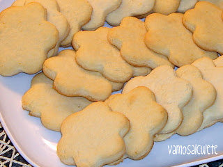 GALLETAS DE MANTEQUILLA DE  MI TÍA MÉLIA En+plato+vista+014