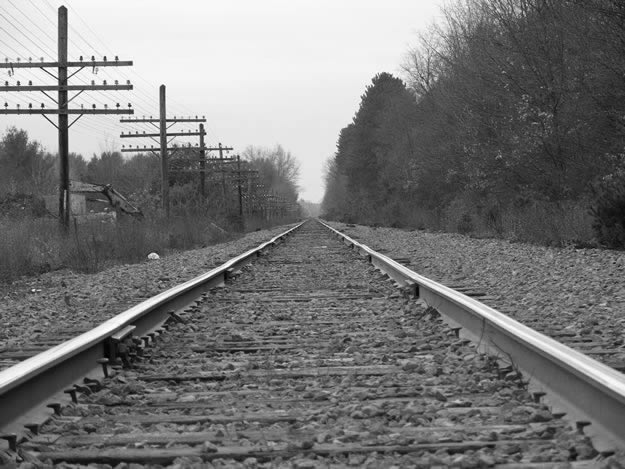 [train_tracks.jpg]