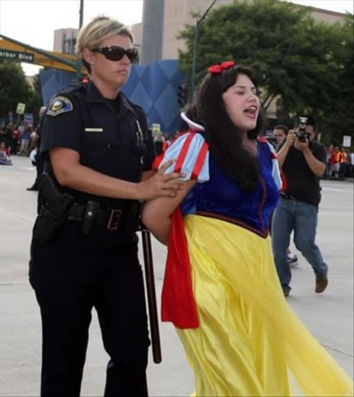 Funny Arrest Pictures Funny Arrest Pictures