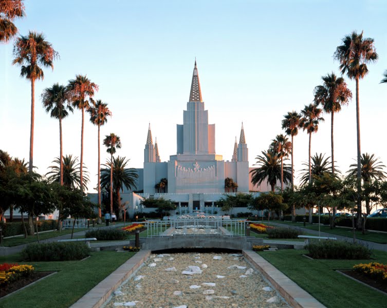 Oakland Temple Night