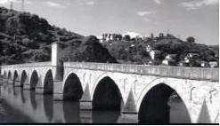 Die Brücke über die Drina