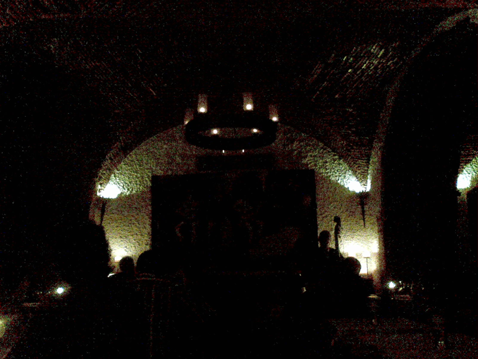 [24082009-748787.jpg]