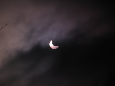 Eclipsadesoare-solareclipse-Sonnenfinsternis-eclipse de sol-éclipsesolaire-ηλιακή έκλειψη-napfogyatkozásv