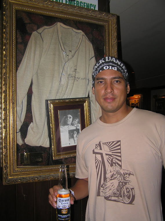 Junto a Lenon