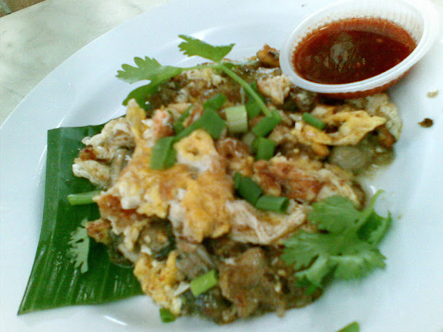 penang fried oyster omelette penang food