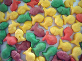 Helianthus Rainbow Fish Crackers