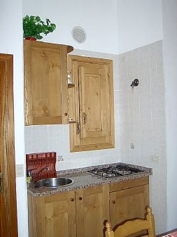 [Kitchen+corner.JPG]