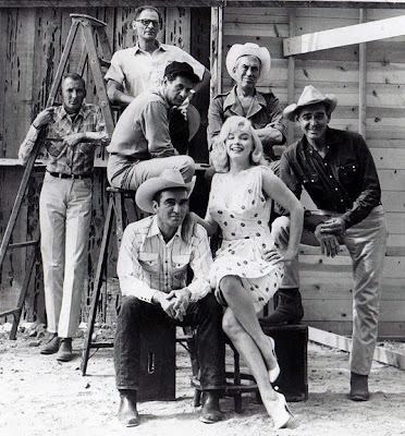 Feel Free to Read: THE MISFITS:...