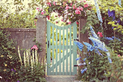 Garden Gate on Garden Gate   Content In A Cottage