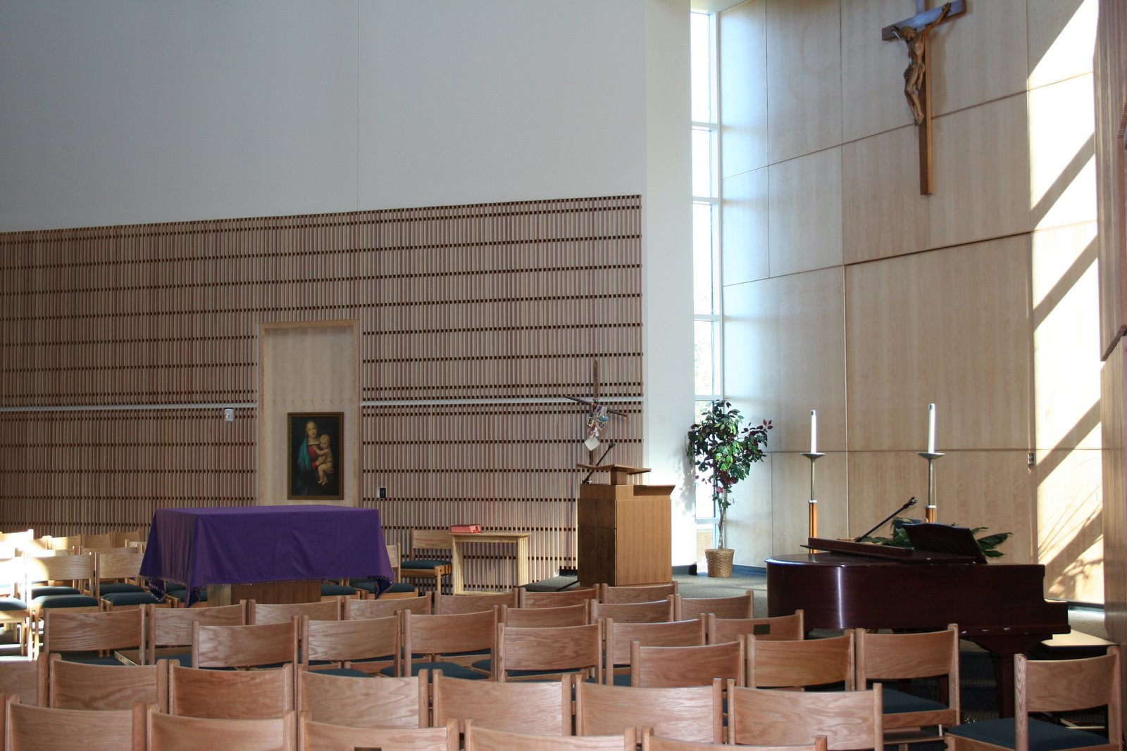 [chapel6.JPG]