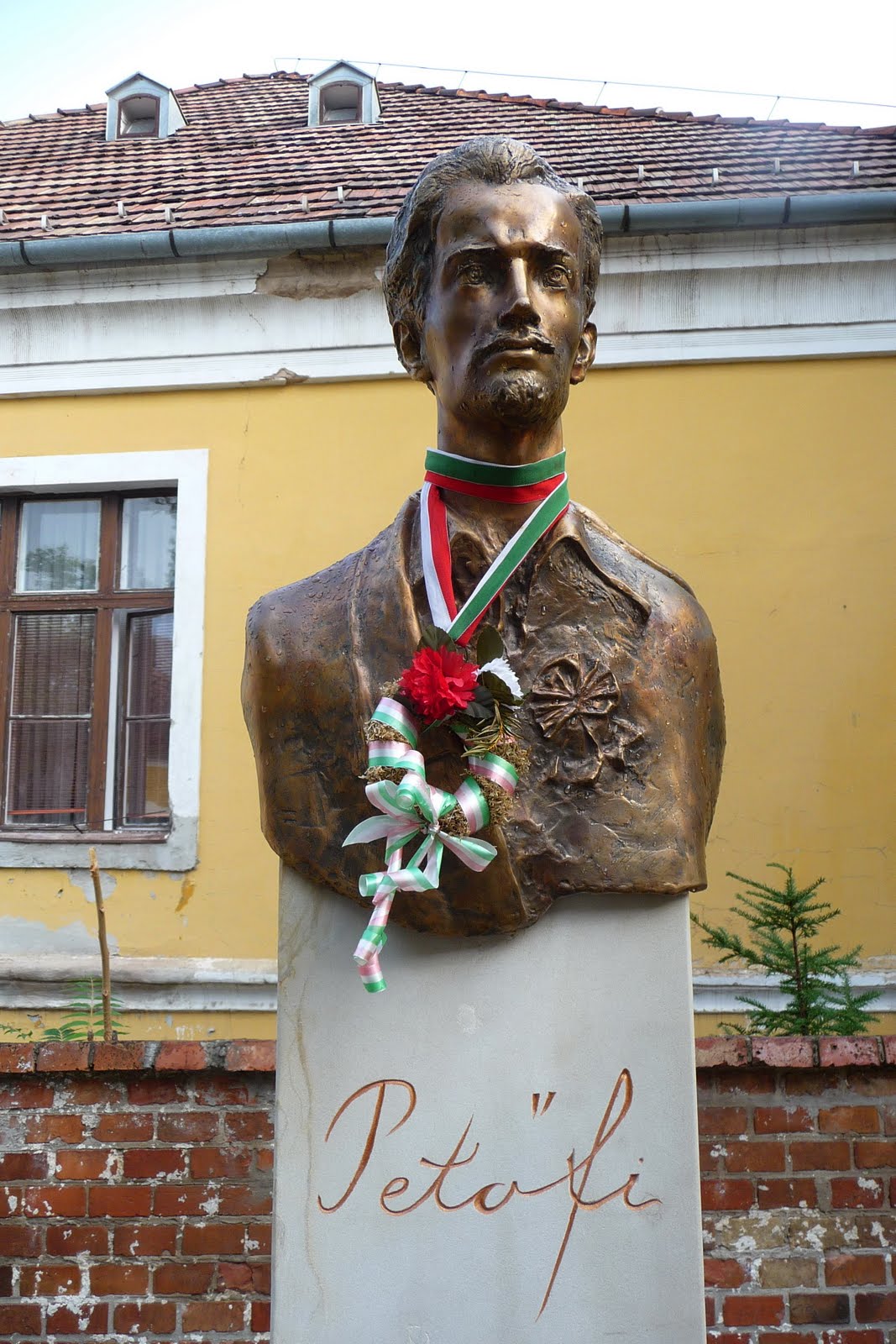 [匈牙利詩人裴多斐.jpg]