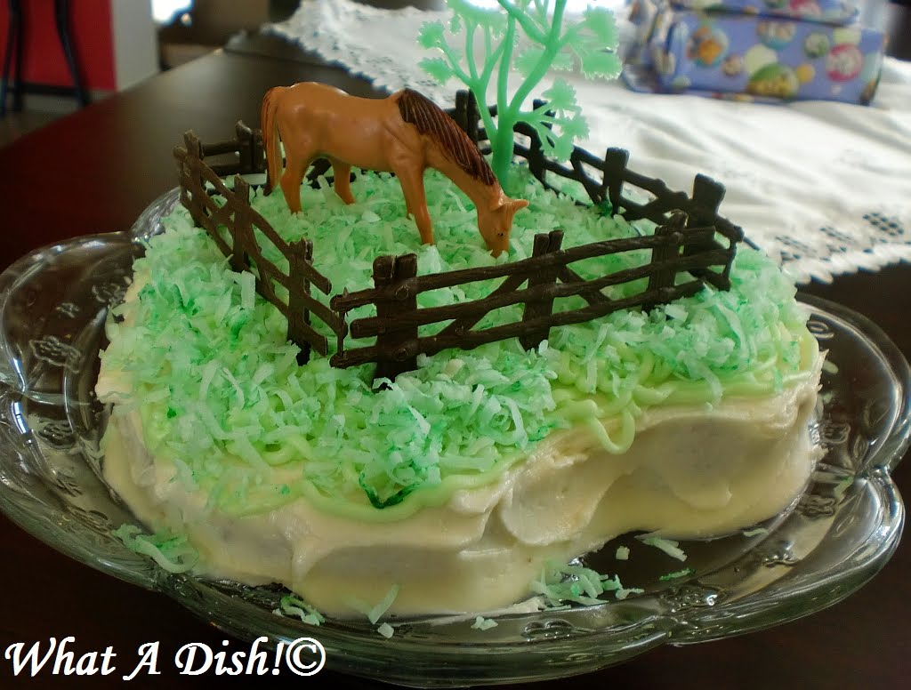 What A Dish!: It s a Horse, of Course (Birthday Cake)