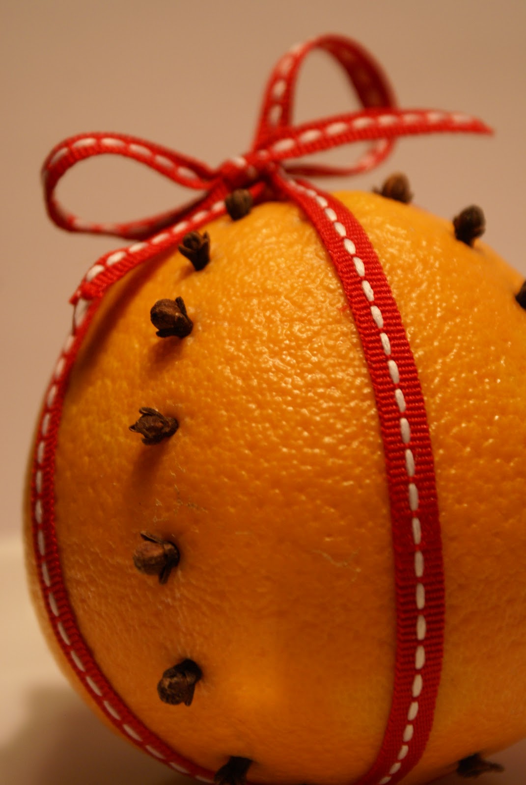 Enkelattminnas Apelsiner och nejlikor