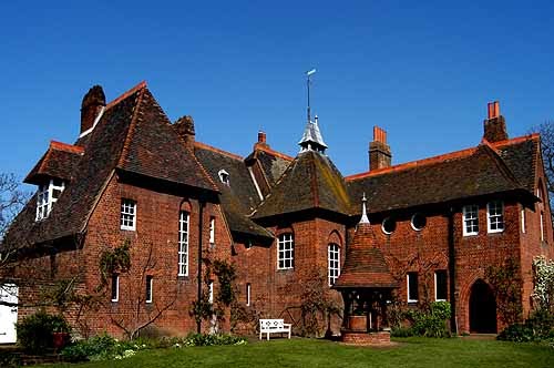 Diseño y estética en el devenir histórico: WILLIAM MORRIS Y LAS ARTES