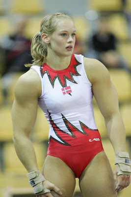 gymnist+hulk+arms.jpg