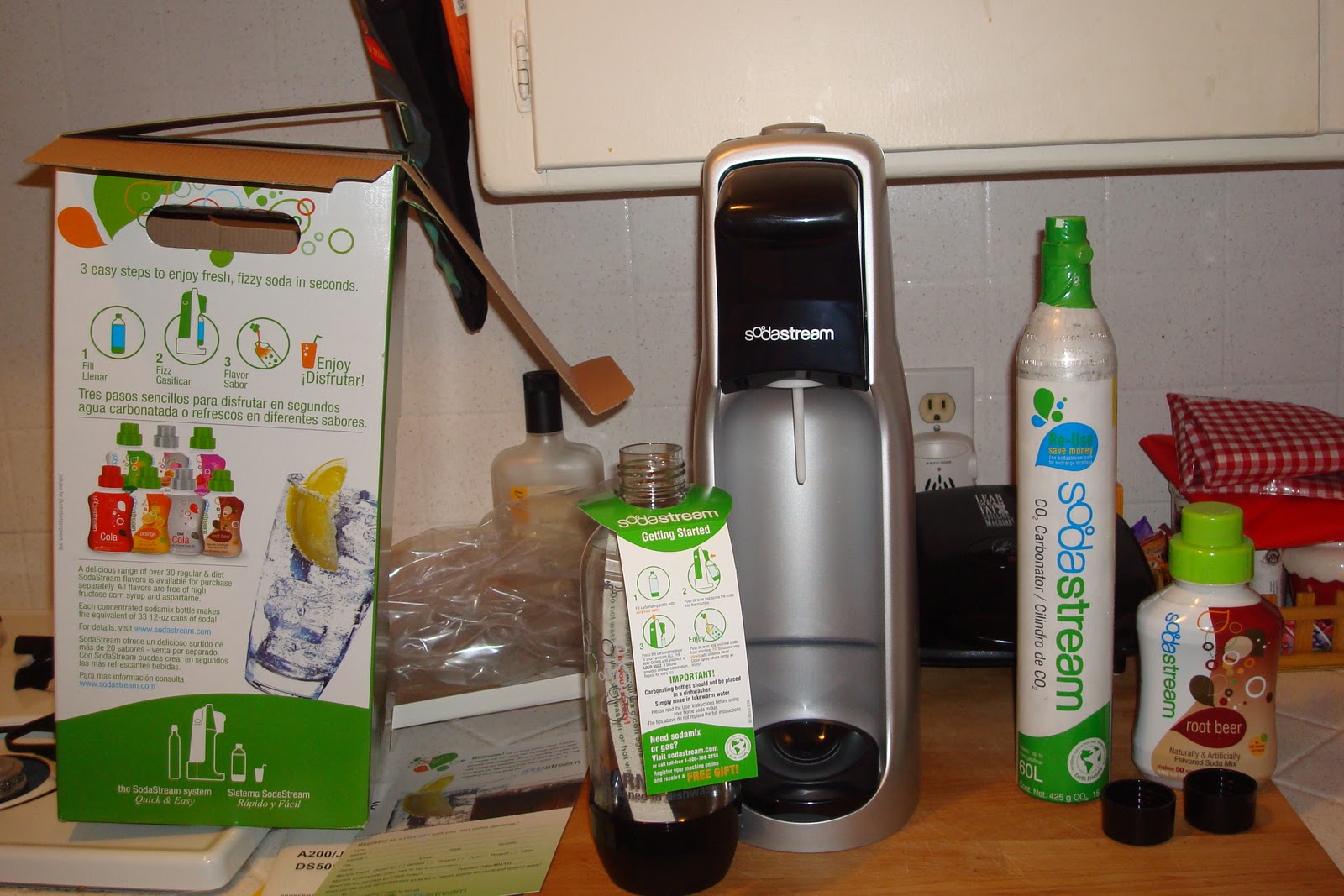 Soda Club Machine SodaStream With Bottle For Making Sodas And Seltzer