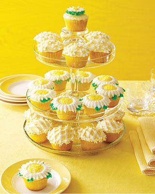 [daisy-cupcakes_slideshow_image.jpg]