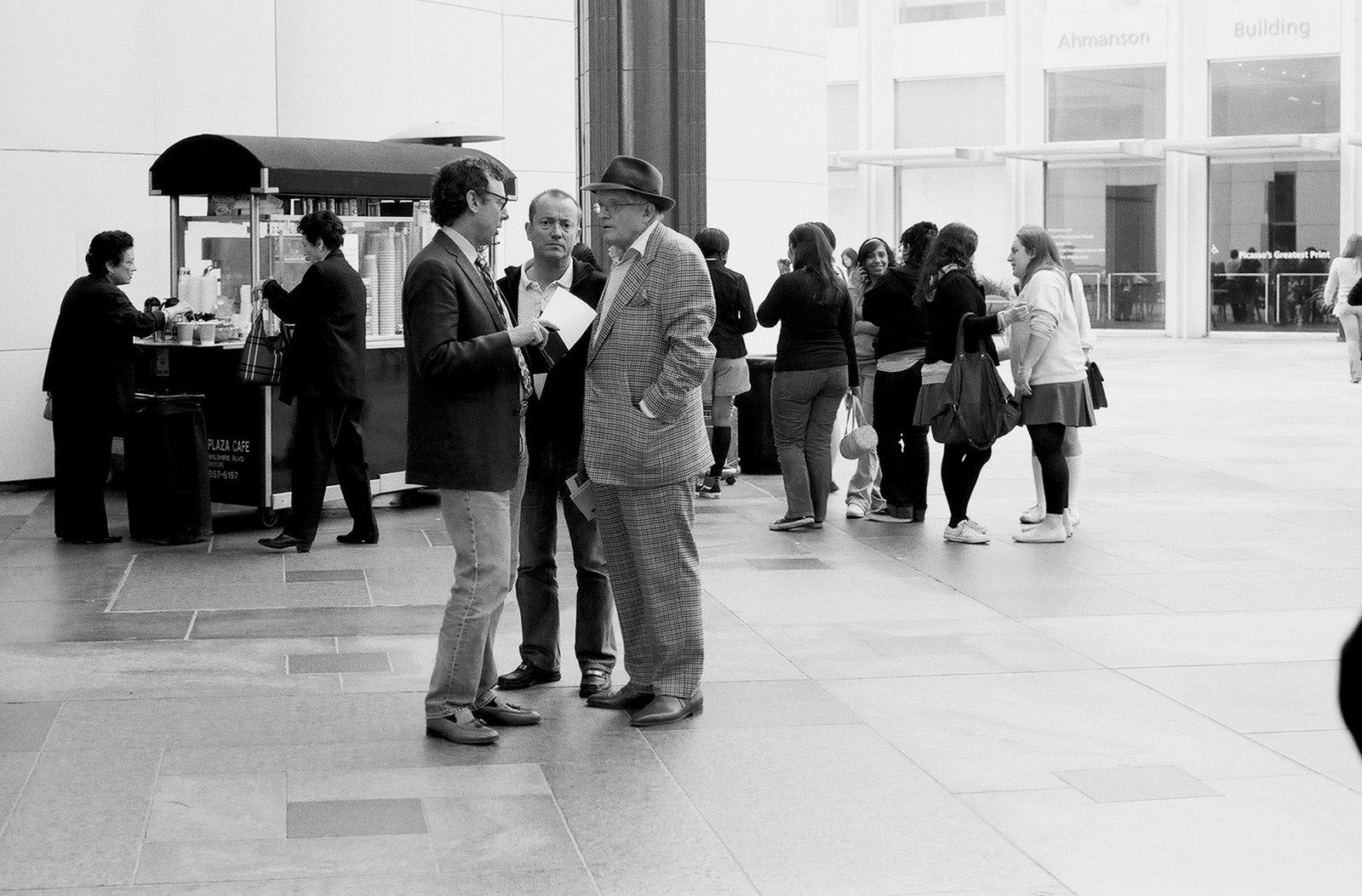 [0001079-R01-009.Jpg]