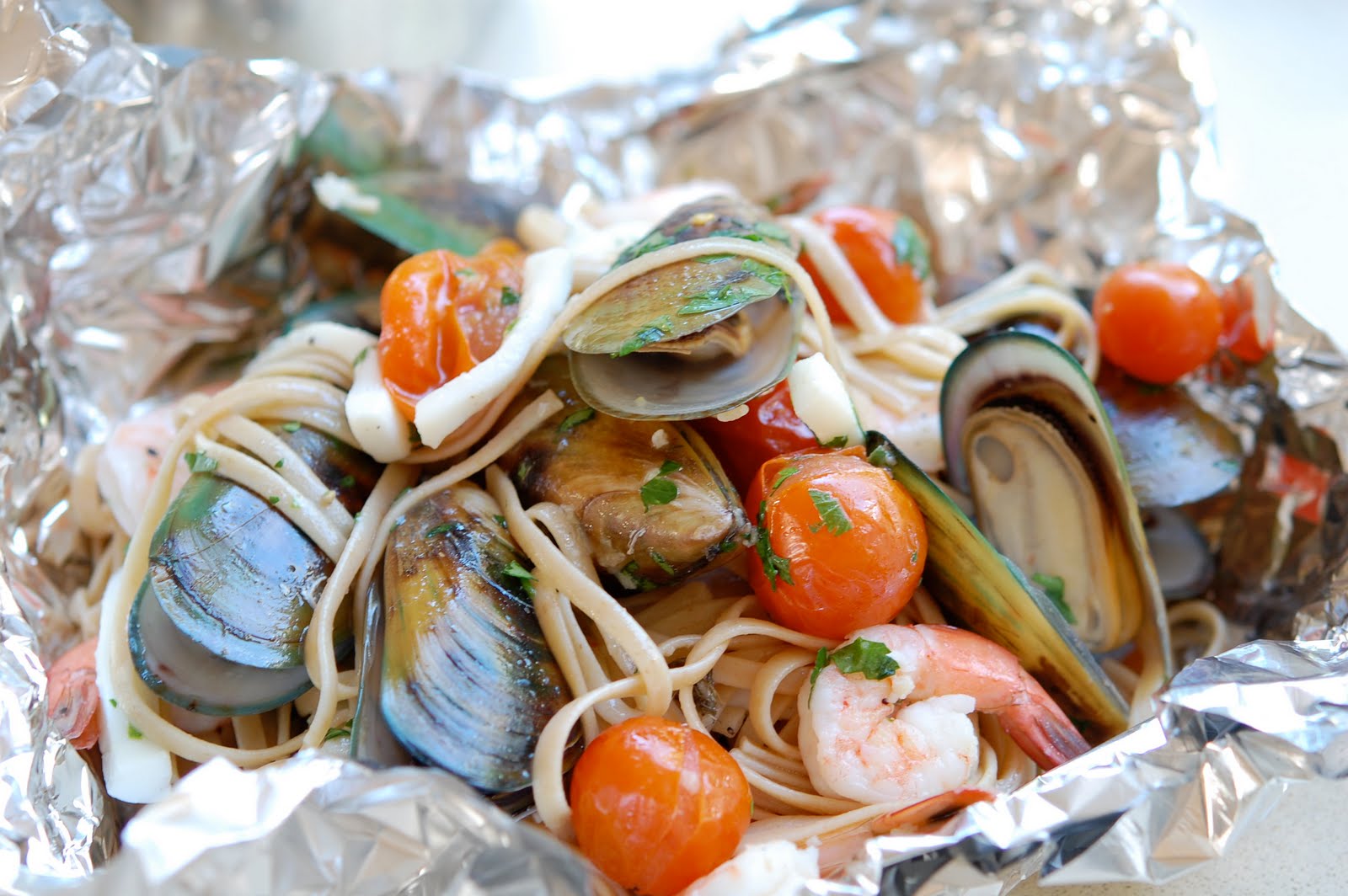 jamie who Baked prawn, calamari and mussel linguini