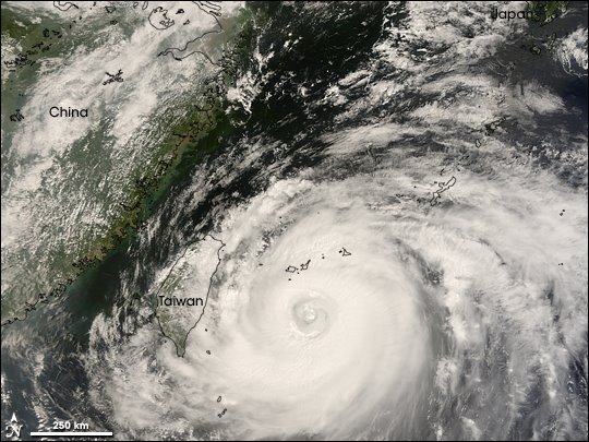 Tufão Sinlaku, na Ásia, em 12 de setembro de 2008.