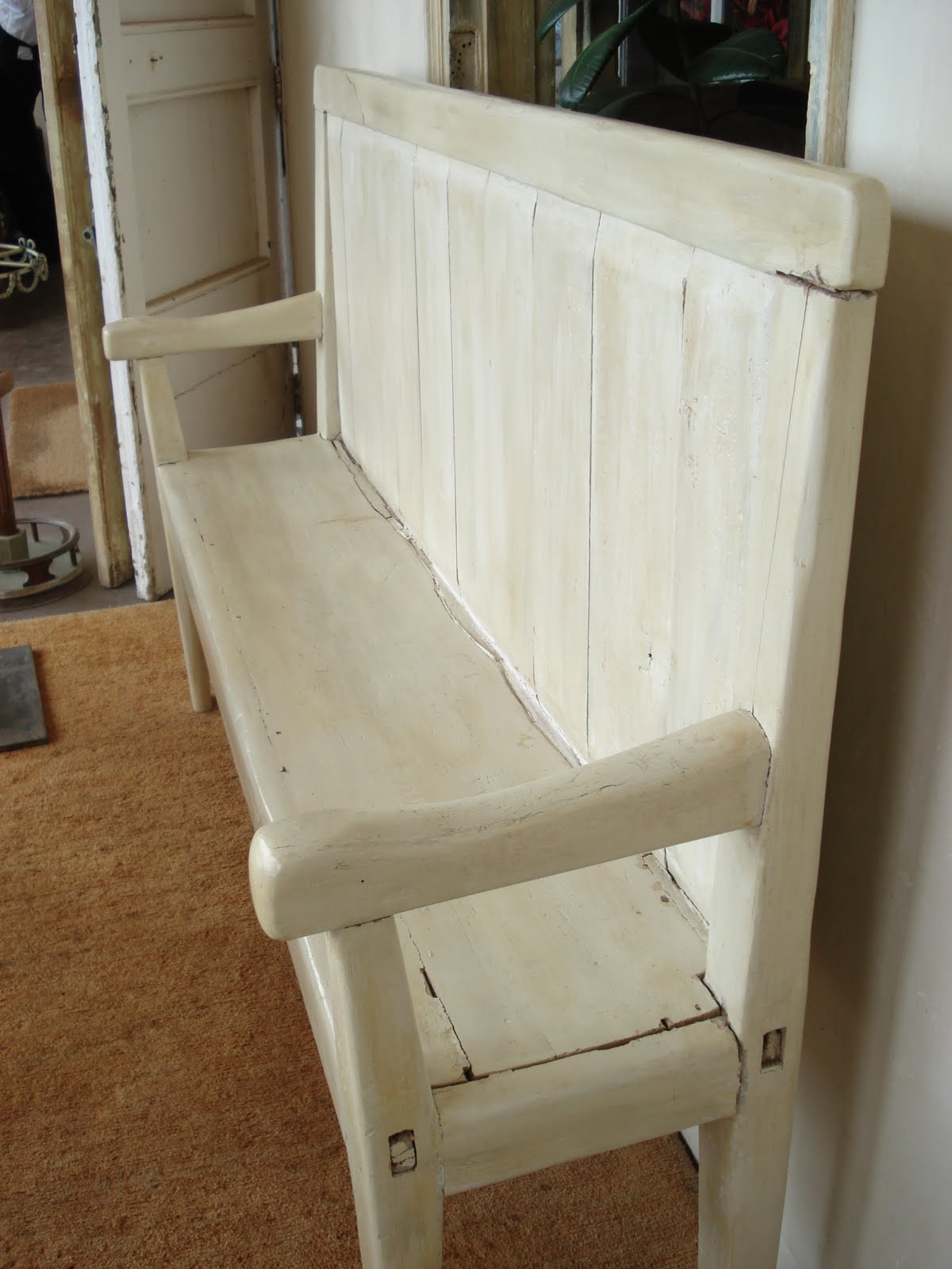 troppoparticolare: sillas pintadas