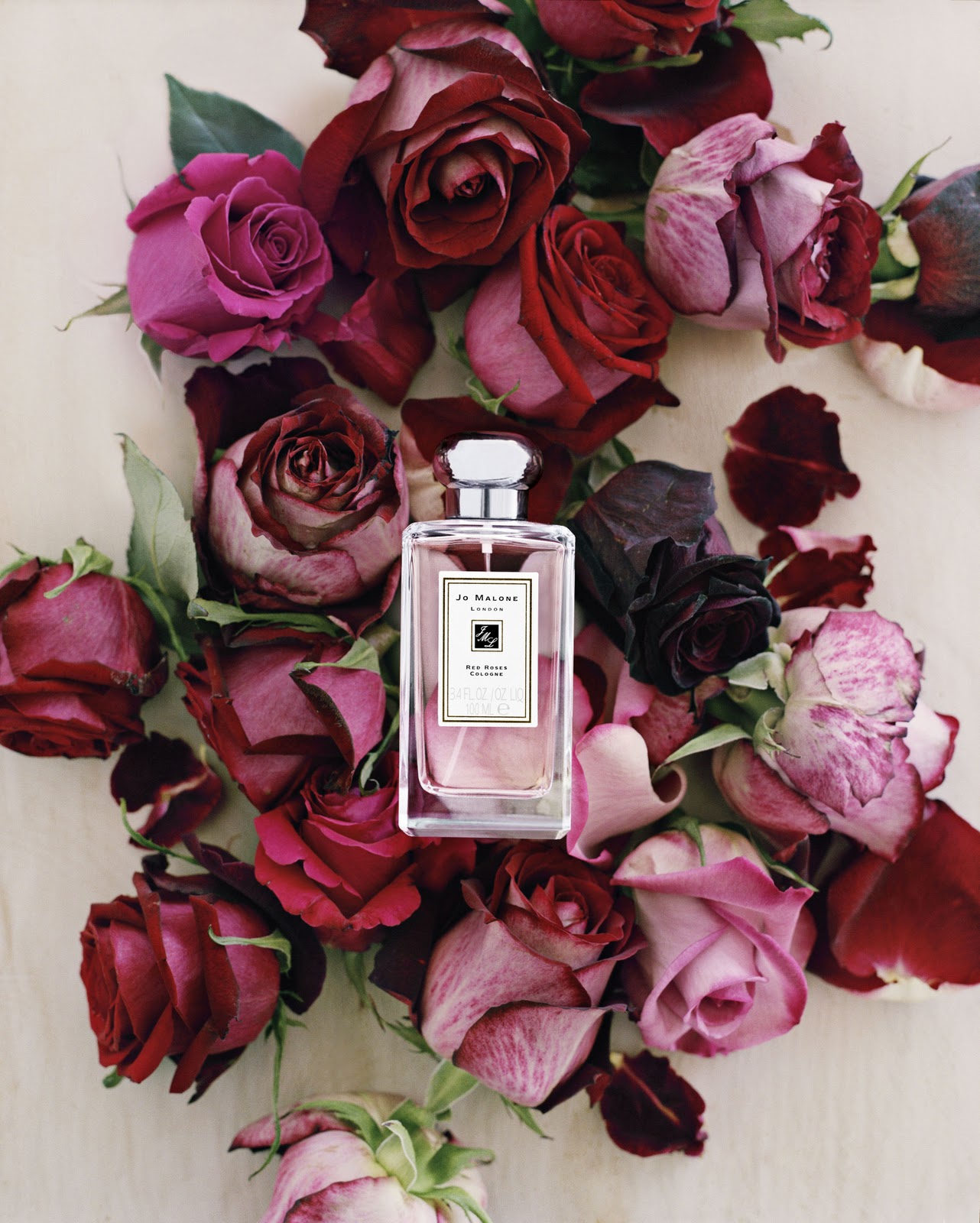Jo Malone Red Roses envelops you in the romance of Valentine's Day