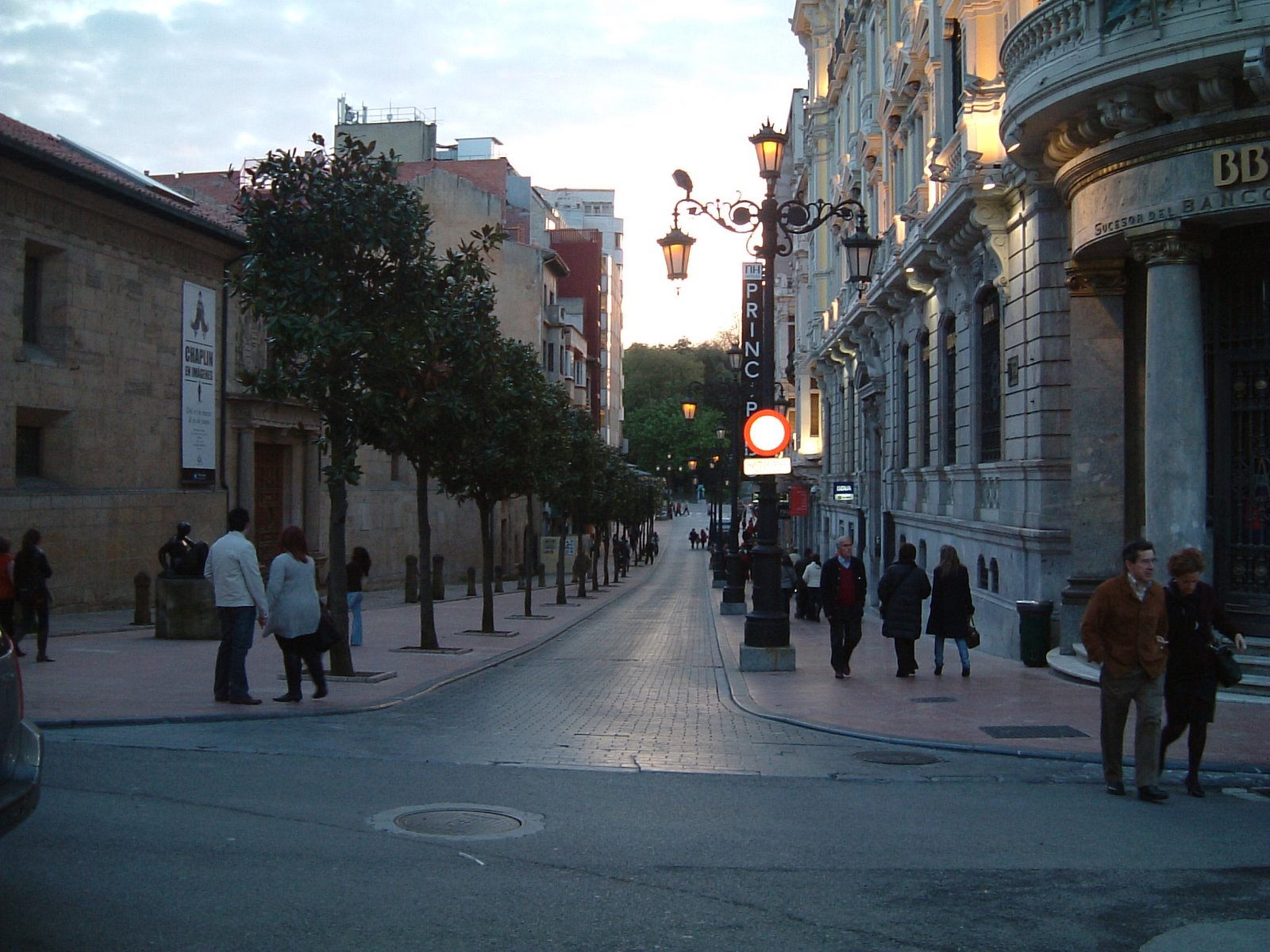 [calle+san+francisco-oviedo+2-2009.JPG]
