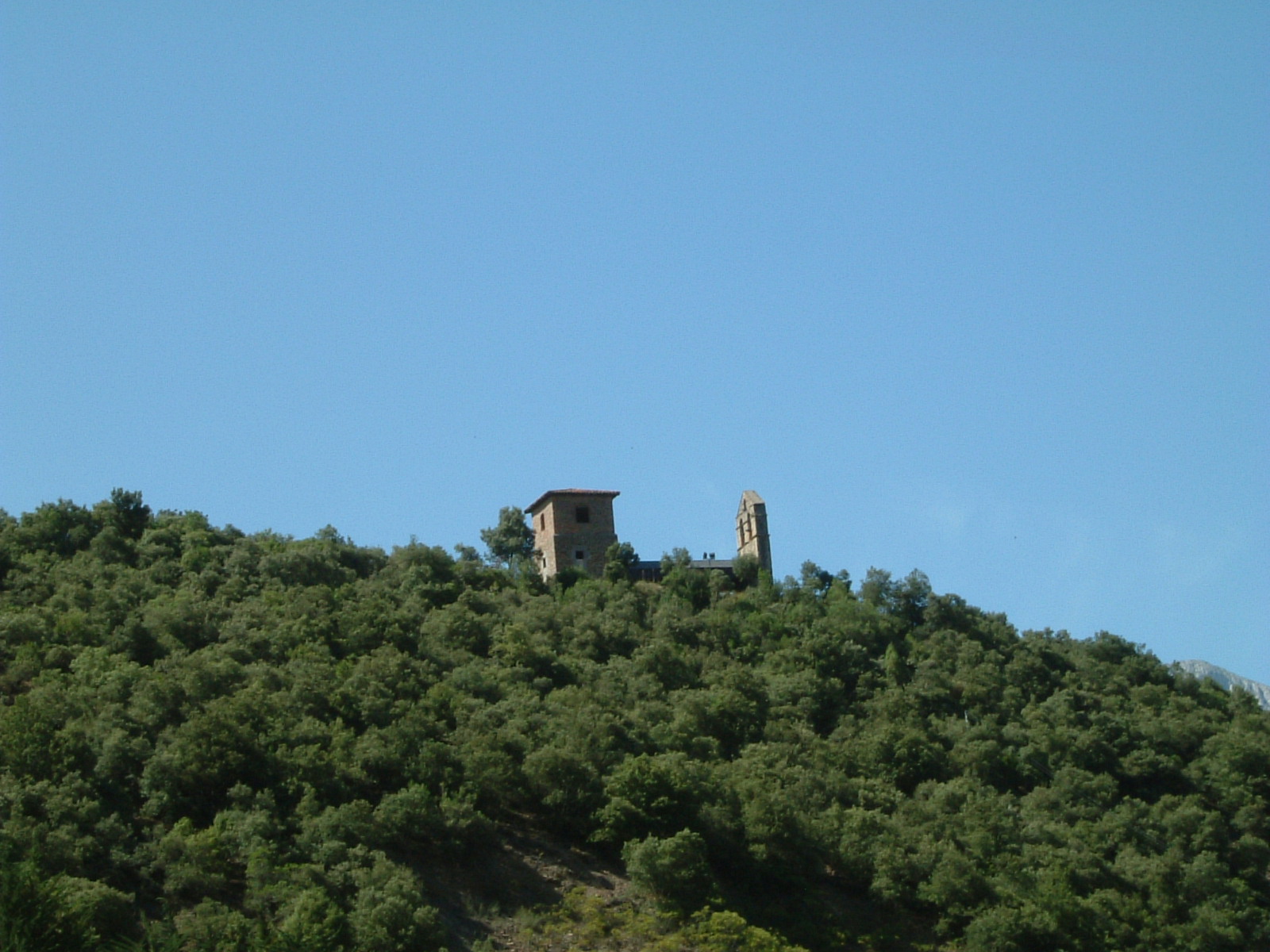 [iglesia+de+santa+barbara+liebana.JPG]