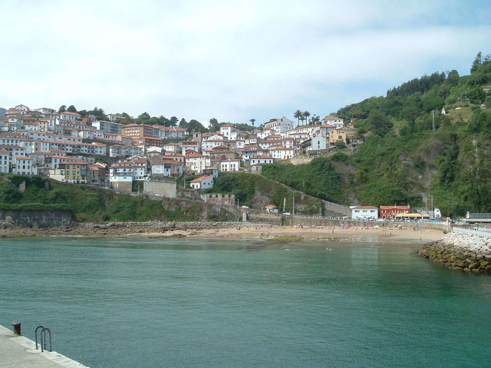 [3-playa+de+lastres.JPG]