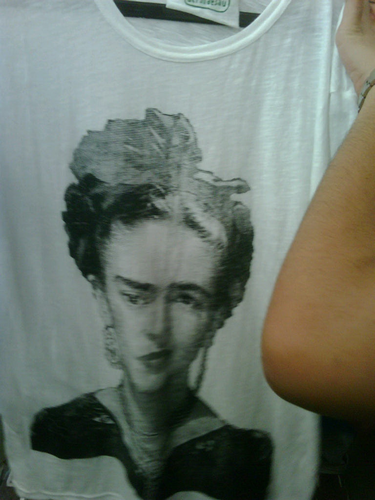 Whatever Saha Sih Frida Kahlo