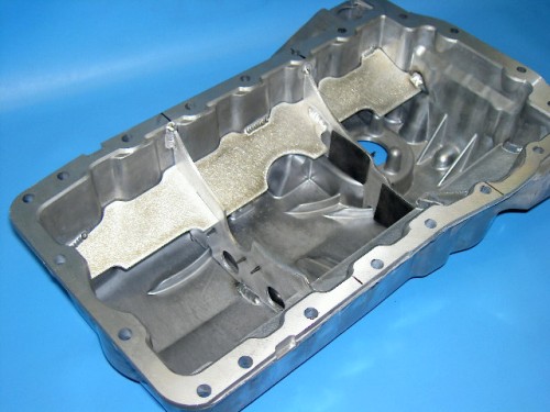 [tapa de carter con aletas para motores  vag 1_8t 20vt.jpg]