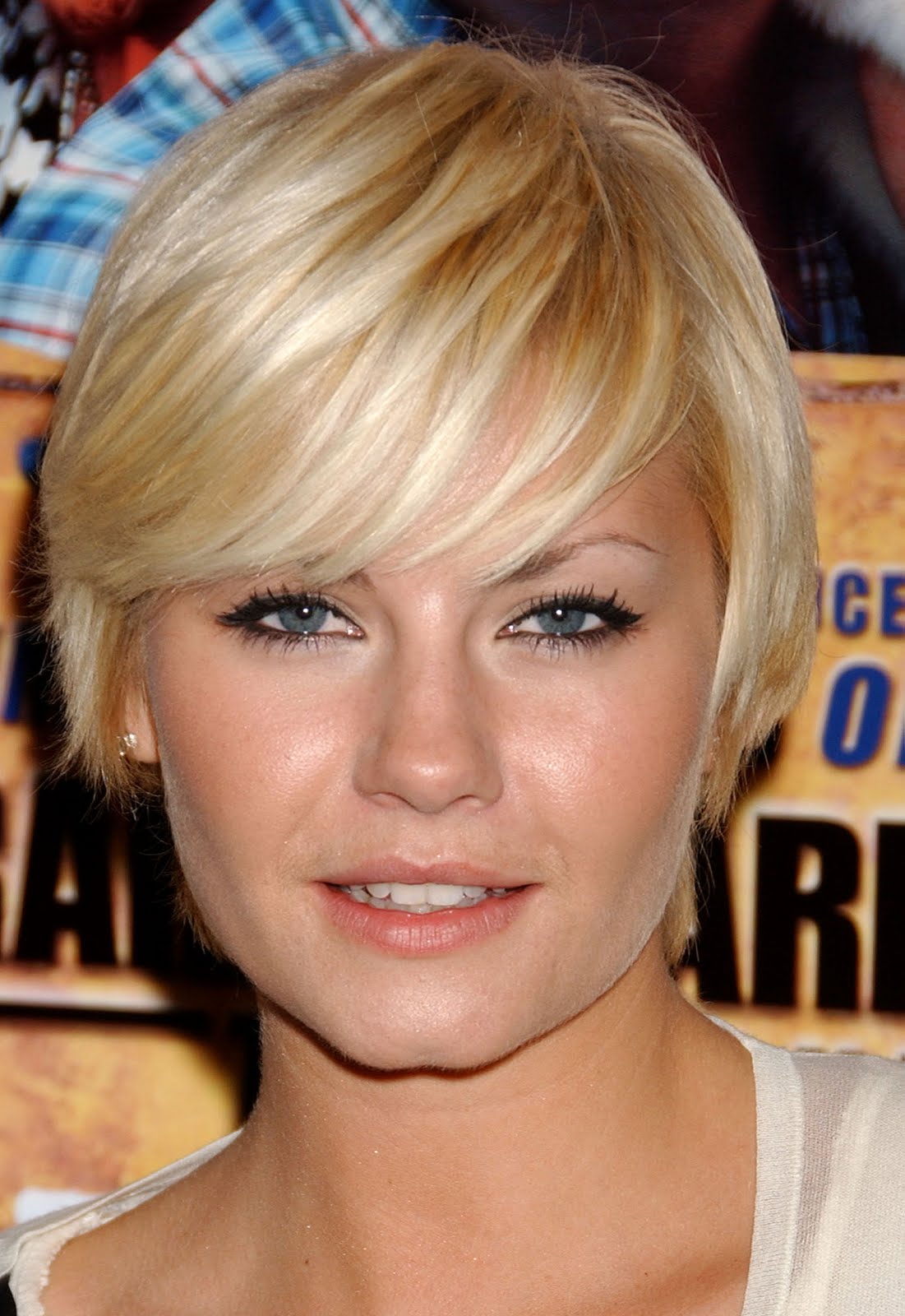 http://2.bp.blogspot.com/_MCy6UZ3NI5M/TArbTLlJc0I/AAAAAAAAZPc/OxtjXD7kjtk/s1600/12943-elisha-cuthbert-06-122-155lo.jpg