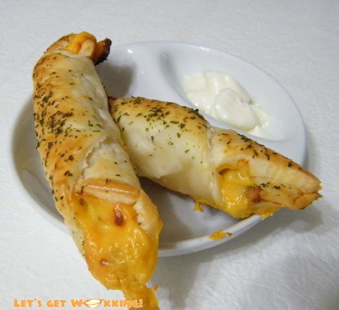 Let's get Wokking! Chicken and Cheese Puff 鸡丝乳酪酥皮泡芙 Singapore Food