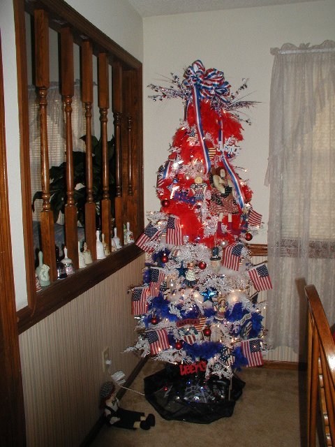 Jan Patriotic Tree