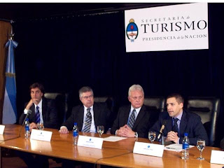 Se presentaron los programas de Turismo que se implementarán en La Costa 5 firma+1