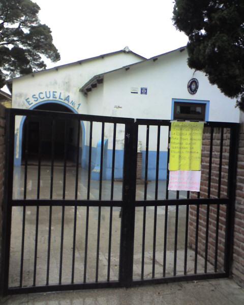 [escuela+1.jpg]