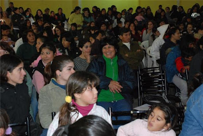 Juan Pablo de Jesús entregó las primeras tarjetas del Derecho Garantizado a la Niñez 4 acto+5