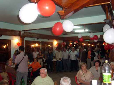 Brindis Radical: "los que tuvieron ganas vinieron" 4 radicales 4