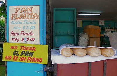 [Pan-piano+(Fernando+Mata+Galileo,+en+Flickr).jpg]