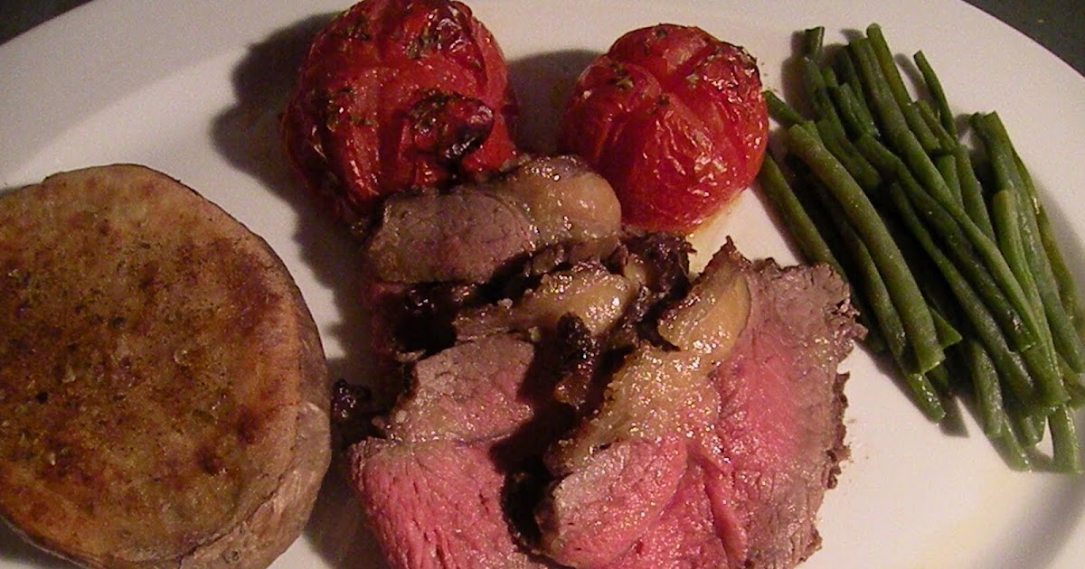 helstegt oksefilet med tilbehør helstegt oksefilet med tilbehør