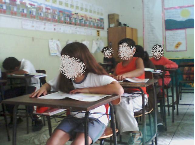 [02.JPG]
