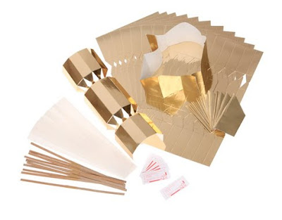 Things Colleen Wants To Do: December 23rd: DIY Christmas crackers