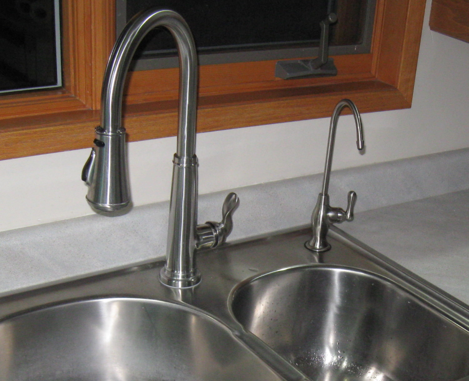 EnviroLink Why Do Reverse Osmosis Faucets all Look the Same???