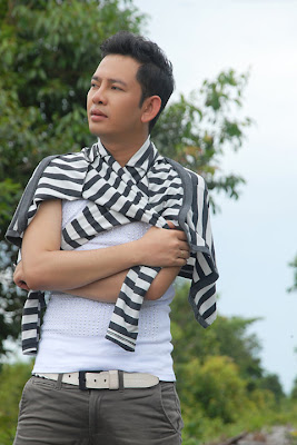 karona pich khmer male singer