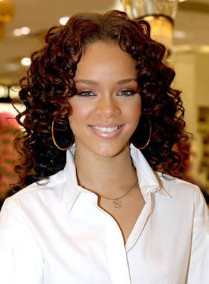Long Curly Haircut with Gold Slightly for Round Face Beauty Short Hairstyle 